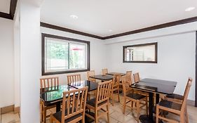 Howard Johnson By Wyndham San Diego Hotel Circle